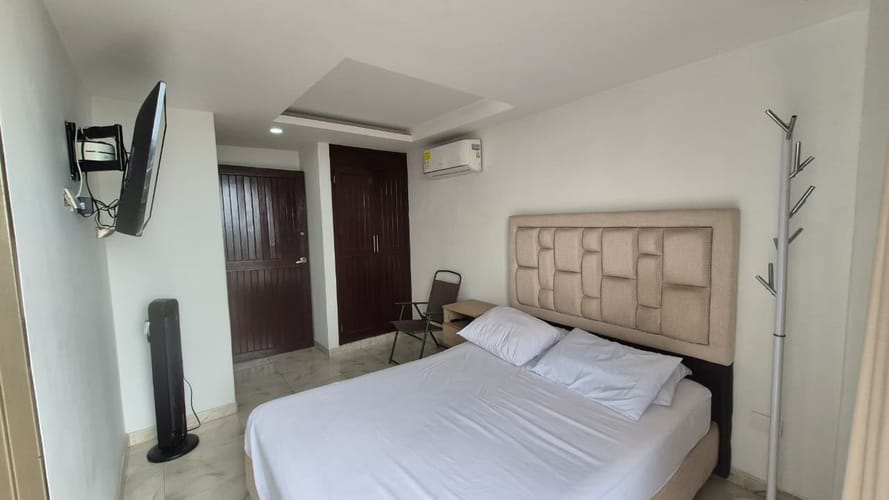 Apartamento de 4 alcobas en venta en Cristales, Cali, 192 m² · foto 12 de 24