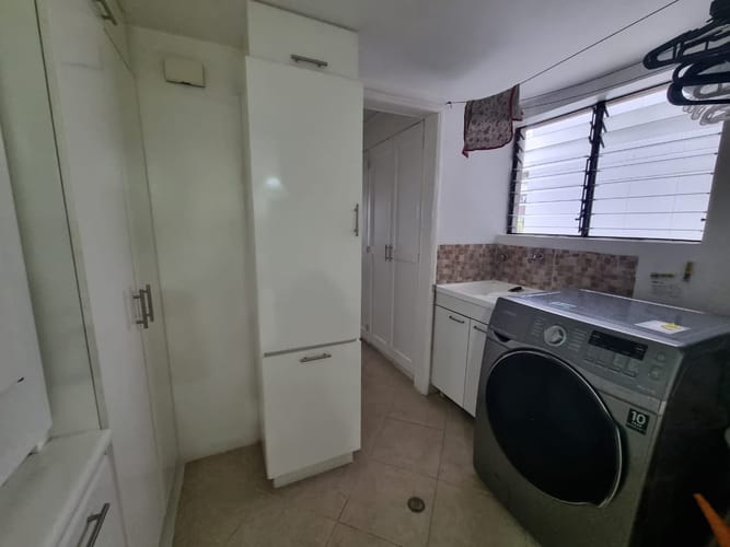 Apartamento de 3 alcobas en venta en El Poblado, Medellín, 202 m² · foto 8 de 18