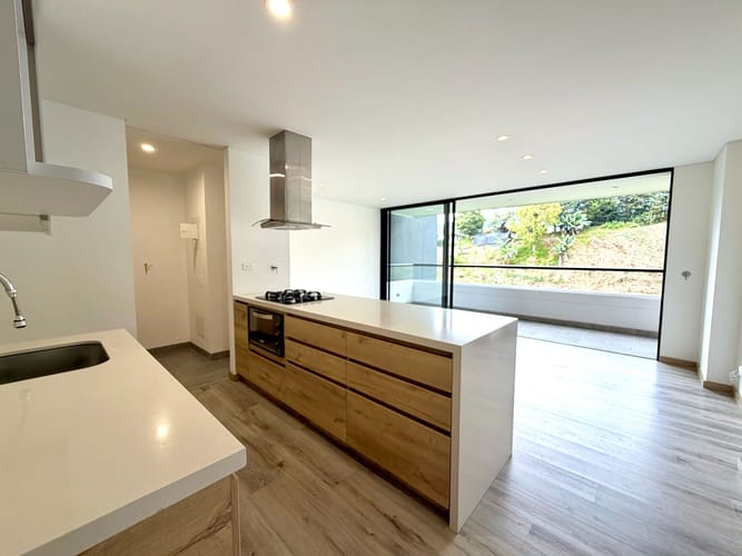 Apartamento de 2 alcobas en venta en El Retiro, 74 m² · foto 2 de 21