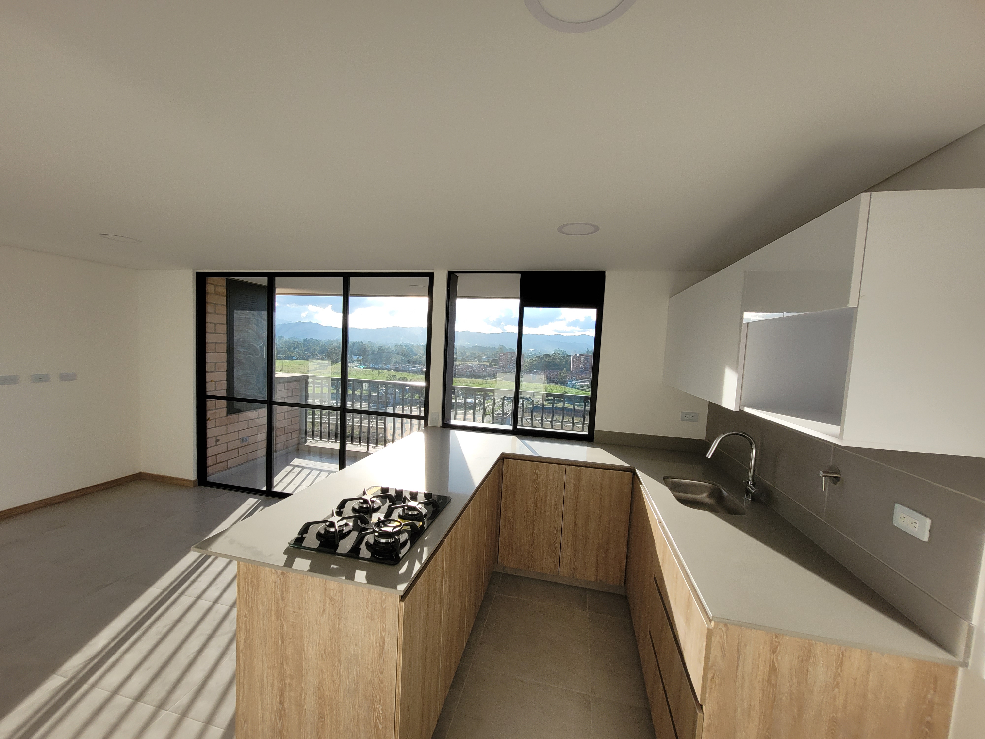 Apartamento en arriendo en Llano Grande, Rionegro · foto 3 de 11