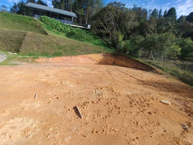 Lote en venta en Playa Rica-Rancheria, Rionegro, 1504 m² · foto 2 de 6