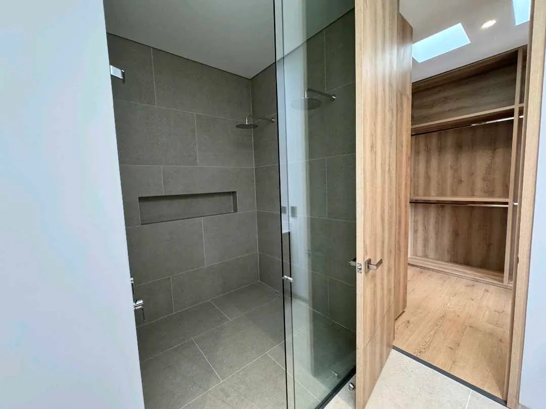 Apartamento en venta en Laureles, Medellín · foto 3 de 22