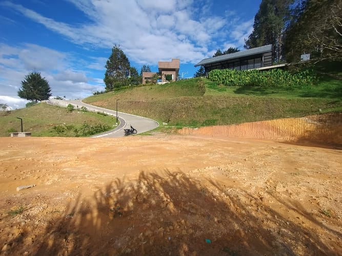 Lote en venta en Playa Rica-Rancheria, Rionegro, 1504 m² · foto 3 de 6