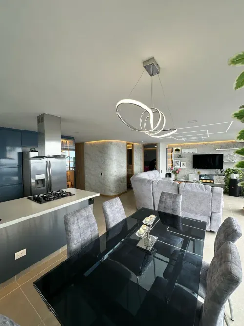 Apartamento de 3 alcobas en venta en Laureles, Medellín, 135 m² · foto 4 de 18