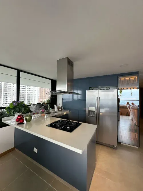 Apartamento de 3 alcobas en venta en Laureles, Medellín, 135 m² · foto 9 de 18