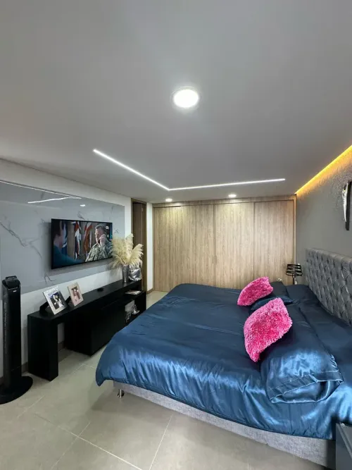 Apartamento de 3 alcobas en venta en Laureles, Medellín, 135 m² · foto 16 de 18