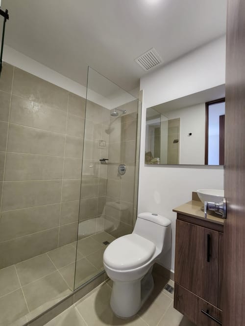 Apartamento de 2 alcobas en venta en La Macarena, Rionegro, 60 m² · foto 18 de 19