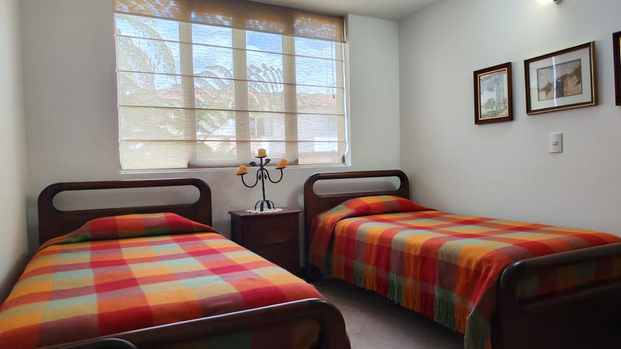 Casa de 5 alcobas en venta en El Retiro, 350 m² · foto 12 de 24
