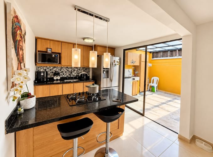 Casa de 3 alcobas en venta en Las Antillas, Envigado, 140 m² · foto 3 de 11