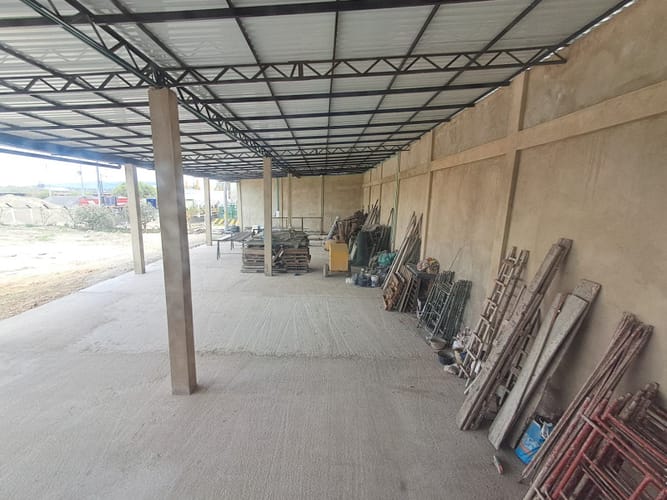 Bodega en arriendo en Boyero, Madrid, 1800 m² · foto 2 de 13