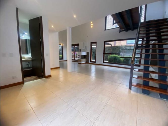 Casa de 4 alcobas en venta en Ub Calatrava, Cajicá, 210 m² · foto 3 de 14