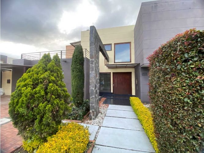 Casa de 4 alcobas en venta en Ub Calatrava, Cajicá, 210 m² · foto 4 de 14