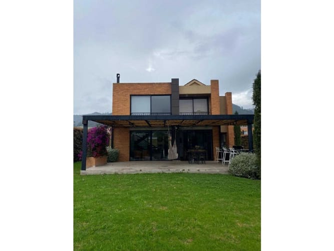 Casa en venta en El Volcan, La Calera · foto 6 de 12