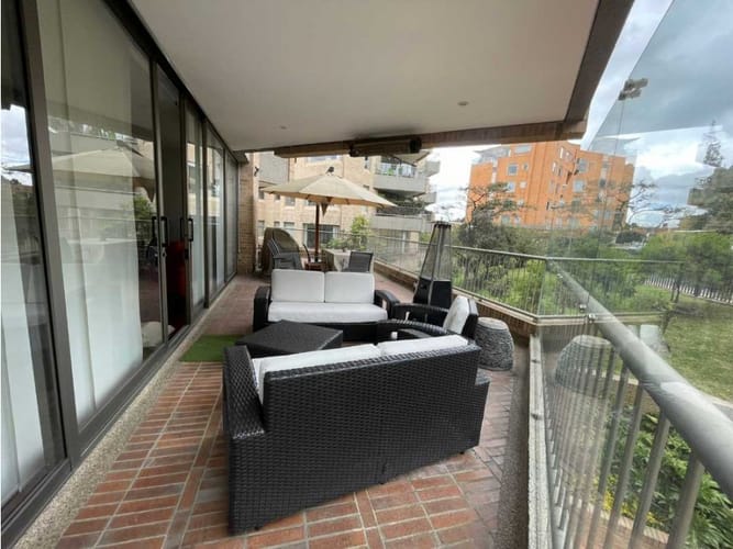 Apartamento de 4 alcobas en venta en Cerros De Suba, Bogotá, 280 m² · foto 6 de 14