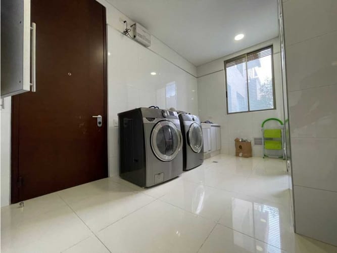 Apartamento de 4 alcobas en venta en Cerros De Suba, Bogotá, 280 m² · foto 11 de 14