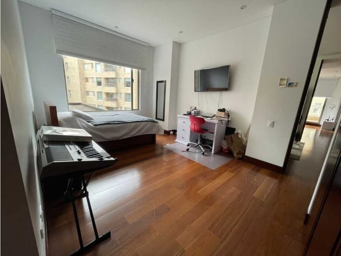 Apartamento de 4 alcobas en venta en Cerros De Suba, Bogotá, 280 m² · foto 13 de 14