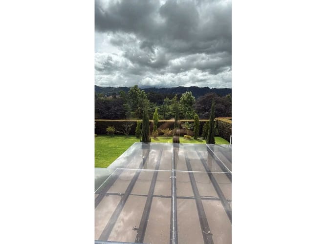 Casa de 3 alcobas en venta en Hatogrande, Sopó, 368 m² · foto 2 de 24