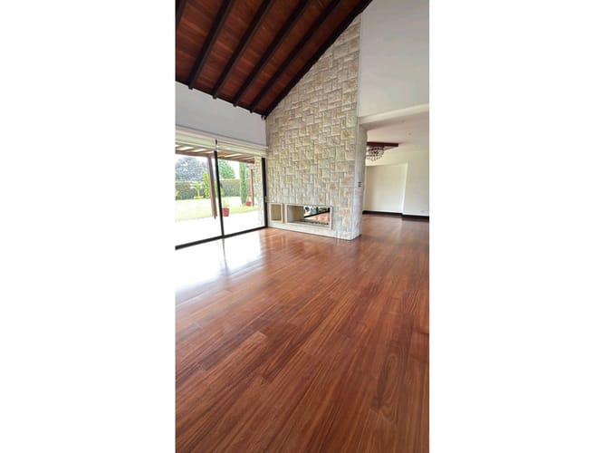 Casa de 3 alcobas en venta en Hatogrande, Sopó, 368 m² · foto 4 de 24
