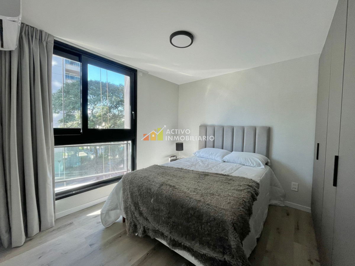 Alquiler 1 dormitorio amueblado + garaje · Foto 9