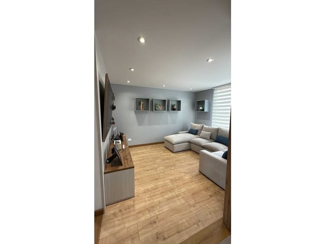 Casa de 4 alcobas en venta en Cr La Luna, Chía, 330 m² · foto 2 de 24
