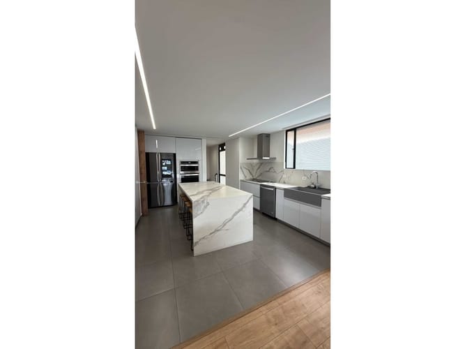 Casa de 4 alcobas en venta en Cr La Luna, Chía, 330 m² · foto 7 de 24