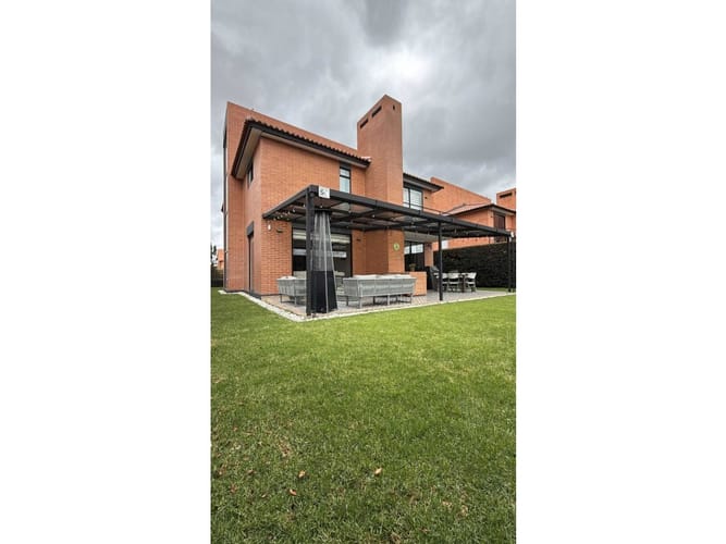 Casa de 4 alcobas en venta en Cr La Luna, Chía, 330 m² · foto 11 de 24