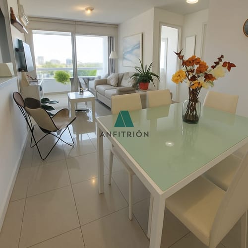 Apartamento en venta de dos dormitorios en Avda  Roosevelt