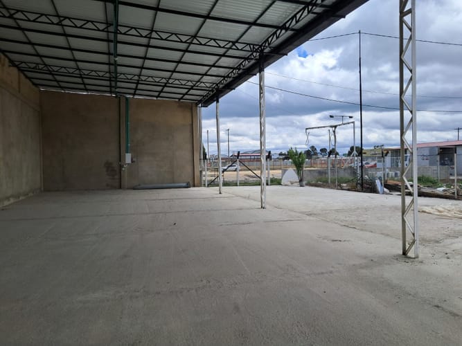 Bodega en arriendo en Boyero, Madrid, 1200 m² · foto 2 de 12
