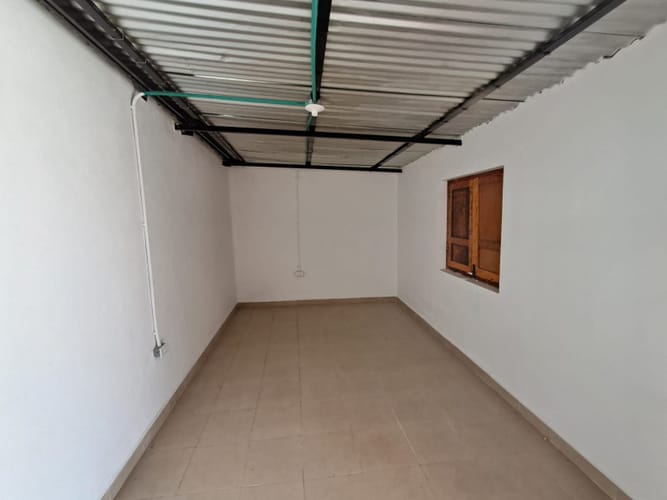 Bodega en arriendo en Boyero, Madrid, 1200 m² · foto 8 de 12