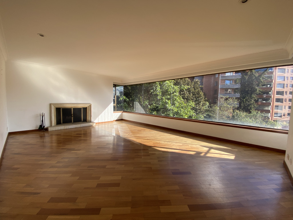 Apartamento en venta en Los Rosales, Bogotá · foto 6 de 22