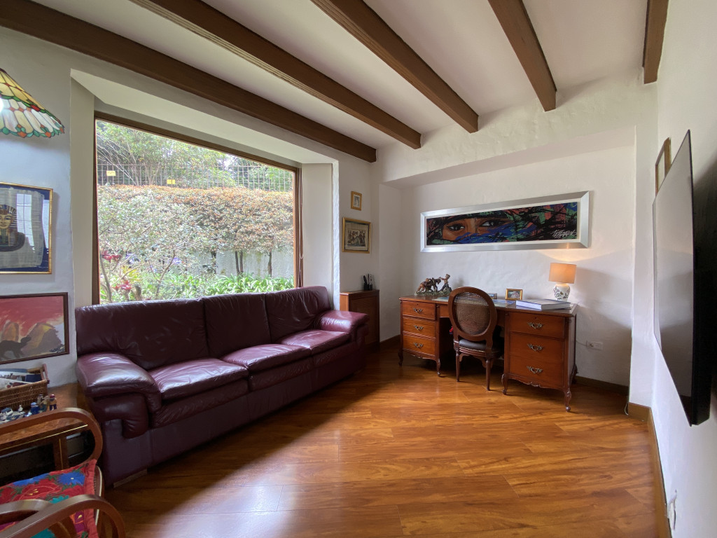 Casa en venta en La Carolina, Bogotá · foto 8 de 19