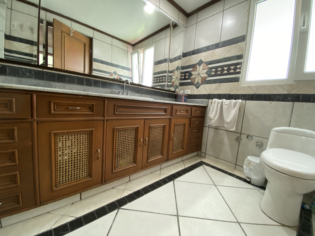 Casa en venta en La Carolina, Bogotá · foto 15 de 19