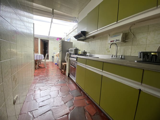 Casa de 3 alcobas en venta en Cedritos, Bogotá, 229 m² · foto 4 de 12