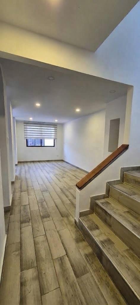 Casa en venta en Cedritos, Bogotá · foto 2 de 24
