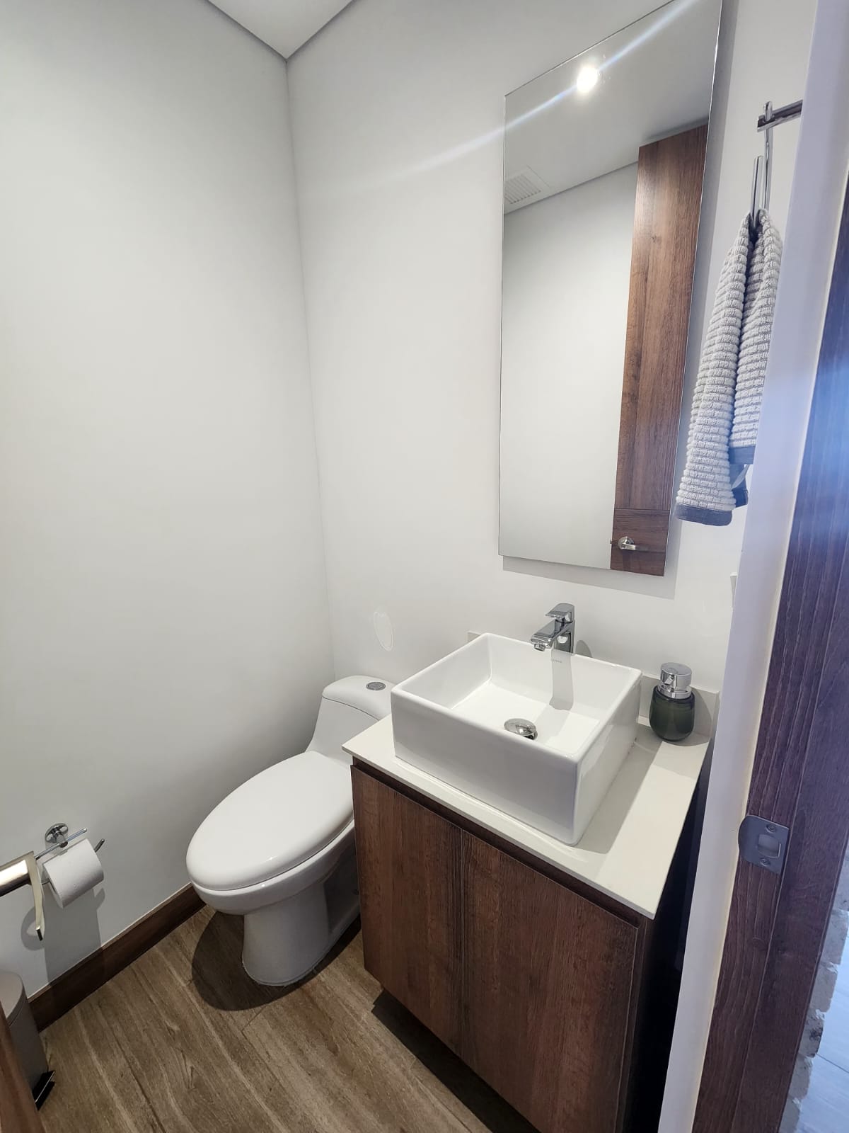 Apartaestudio en arriendo en El Poblado, Medellín · foto 8 de 13