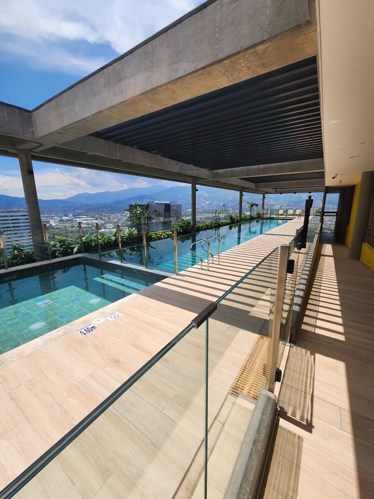 Apartaestudio en arriendo en El Poblado, Medellín · foto 10 de 13