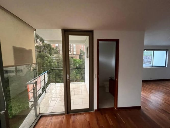Oficina en arriendo en El Poblado, Medellín, 52 m² · foto 8 de 9