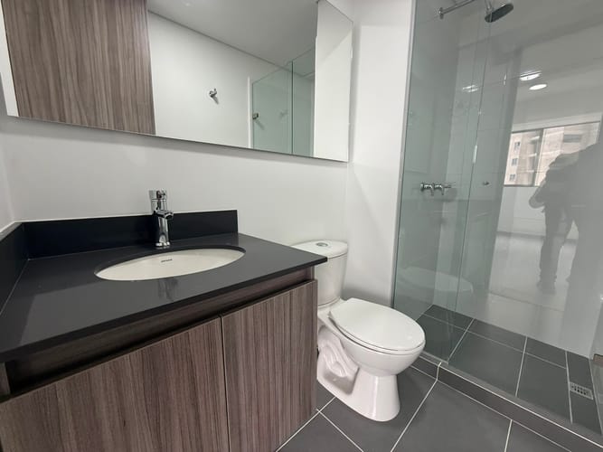 Apartamento de 2 alcobas en arriendo en Vía Las Palmas, Medellín, 65 m² · foto 7 de 14