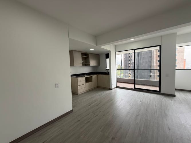 Apartamento de 2 alcobas en arriendo en Vía Las Palmas, Medellín, 65 m² · foto 8 de 14