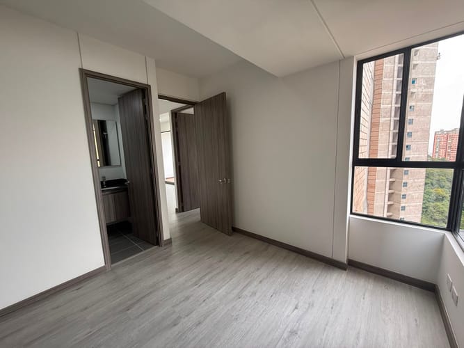 Apartamento de 2 alcobas en arriendo en Vía Las Palmas, Medellín, 65 m² · foto 10 de 14