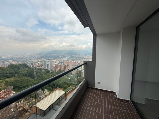 Apartamento de 2 alcobas en arriendo en Vía Las Palmas, Medellín, 65 m² · foto 13 de 14