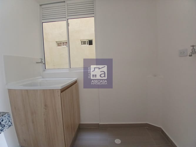 Apartamento de 3 alcobas en arriendo en Quintas Del Llanito, Girón, 64 m² · foto 8 de 19