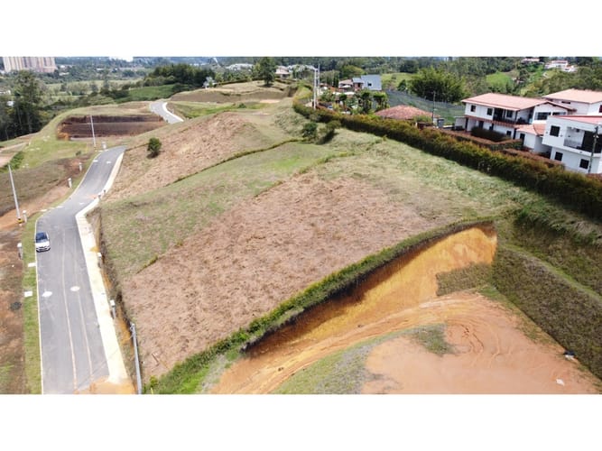 Lote en venta en Cimarronas, Marinilla, 1014 m² · foto 2 de 3