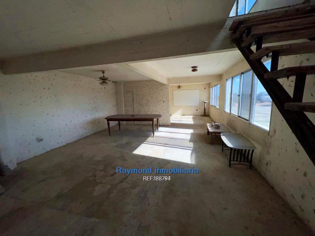 Local Comercial en Alquiler · Foto 8
