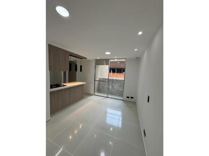 Apartamento de 3 alcobas en venta en Robledo, Medellín, 54 m² · foto 2 de 19