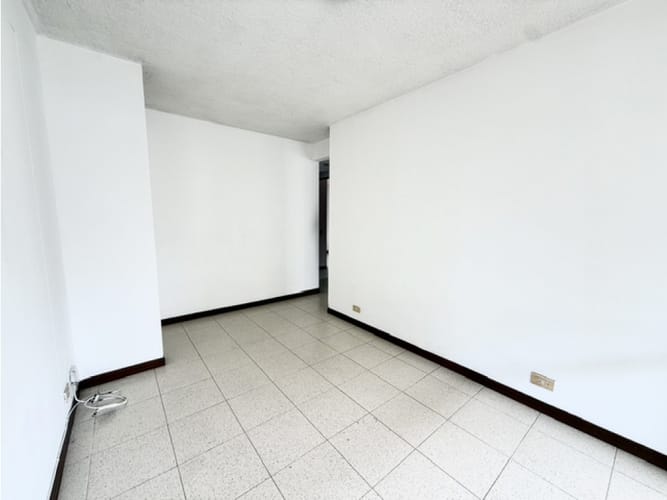 Apartamento de 3 alcobas en venta en Mayapan Las Vegas, Cali, 102 m² · foto 8 de 22