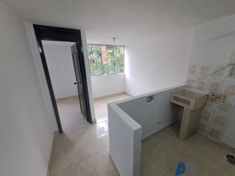 Apartamento en venta en San Cristobal, Medellín · foto 2 de 13