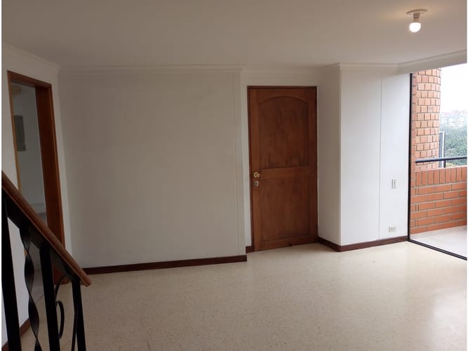 Apartamento en arriendo en La Castellana, Medellín, 90 m² · foto 6 de 21