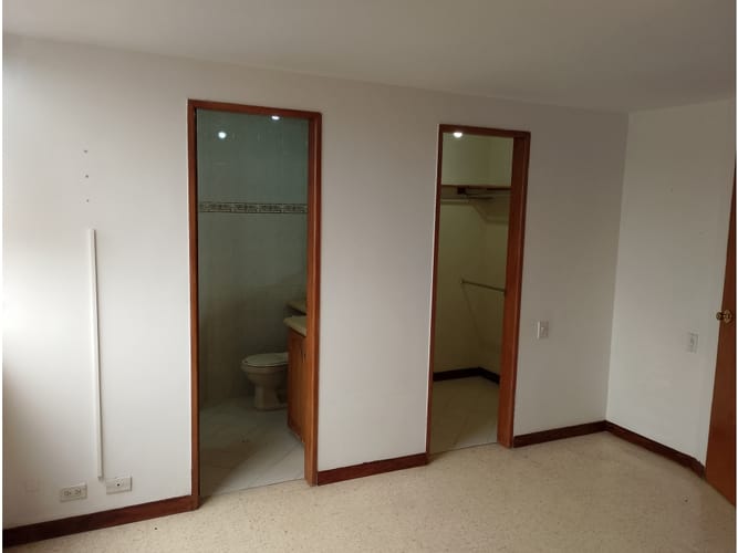 Apartamento en arriendo en La Castellana, Medellín, 90 m² · foto 7 de 21