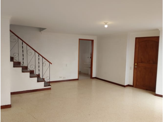 Apartamento en arriendo en La Castellana, Medellín, 90 m² · foto 10 de 21
